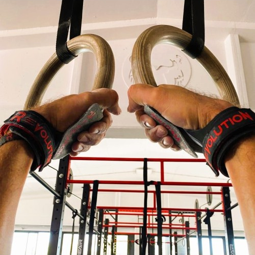 Come scegliere i paracalli da CrossFit: guida completa a taglie, modelli e materiali